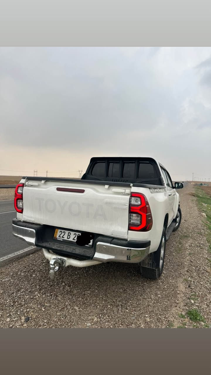 تۆیۆتا هایلۆکس ٢٠٢١ گێڕ حادی  گێڕو مەکینەو ئەکسلی بە شەرت ژینگەو رێگاو بانی تا ٢٠٣٠ نوێیە سەیارەکە نمونەیە لە جوانی ٤٦ هەزار کم ڕۆیشتوە بێ سبوغە کەمەک تەعدیلی هەیە مواسەفاتی کوشین ساردو تەبرید مەرکەزی و تەحدید سورعەیە نرخی٢٧٦ وەرەقەو مەجالەکی برایانە. 
ژ.م ***********
*********** أربيل, العراق
