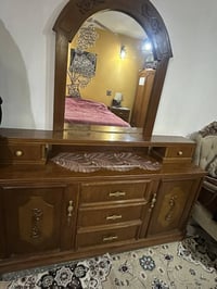 غرفة نوم • للبيع