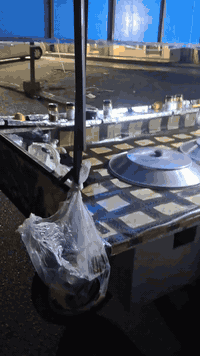 شباب يوجد لدينا عربانة لبلبي نضيف
السعر 350 
للاستفسار الاتصال على الرقم 
***********
