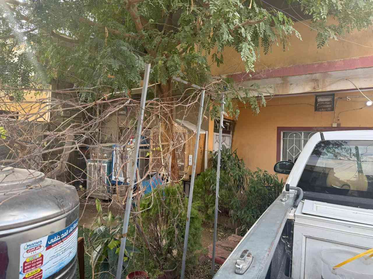 دار 200متر طابقين ركن للبيع 
بناء قديم العنوان كركوك قادسية الثانيه قرب مدرسة الاشداء للأستفسار مراجعة مكتب نور الكبير التجاري *********** السعر 150مليون
