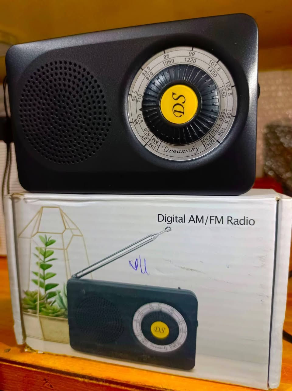 راديو جيب
موجتين AM FM
سحب قوي كل موجات ونقاوه
يشتغل باتري قلم عدد ٢
منفذ سماعه خارجيه
اناره بالأرقام دائميه أثناء التشغيل
لوك جديد كارتون مامفتوح شرط
ملحقات كارتون 👉
السعر ٢٥ الف مع توصيل


**إذا كنت صاحب هذا الإعلان وتريد حذفه لأي سبب، رجاءا أرسل رسالة إلى الدعم الفني**