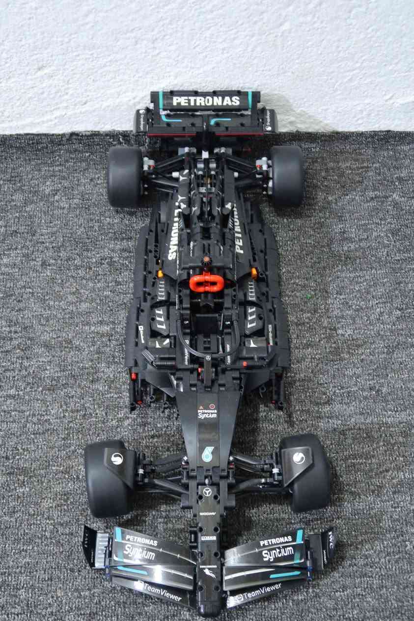 سياره مرسيدس
يوجد قطعه مركبه وقطعه غير مركبه 
سعر القطعه 25 الف  
حجم كبير


**إذا كنت صاحب هذا الإعلان وتريد حذفه لأي سبب، رجاءا أرسل رسالة إلى الدعم الفني**