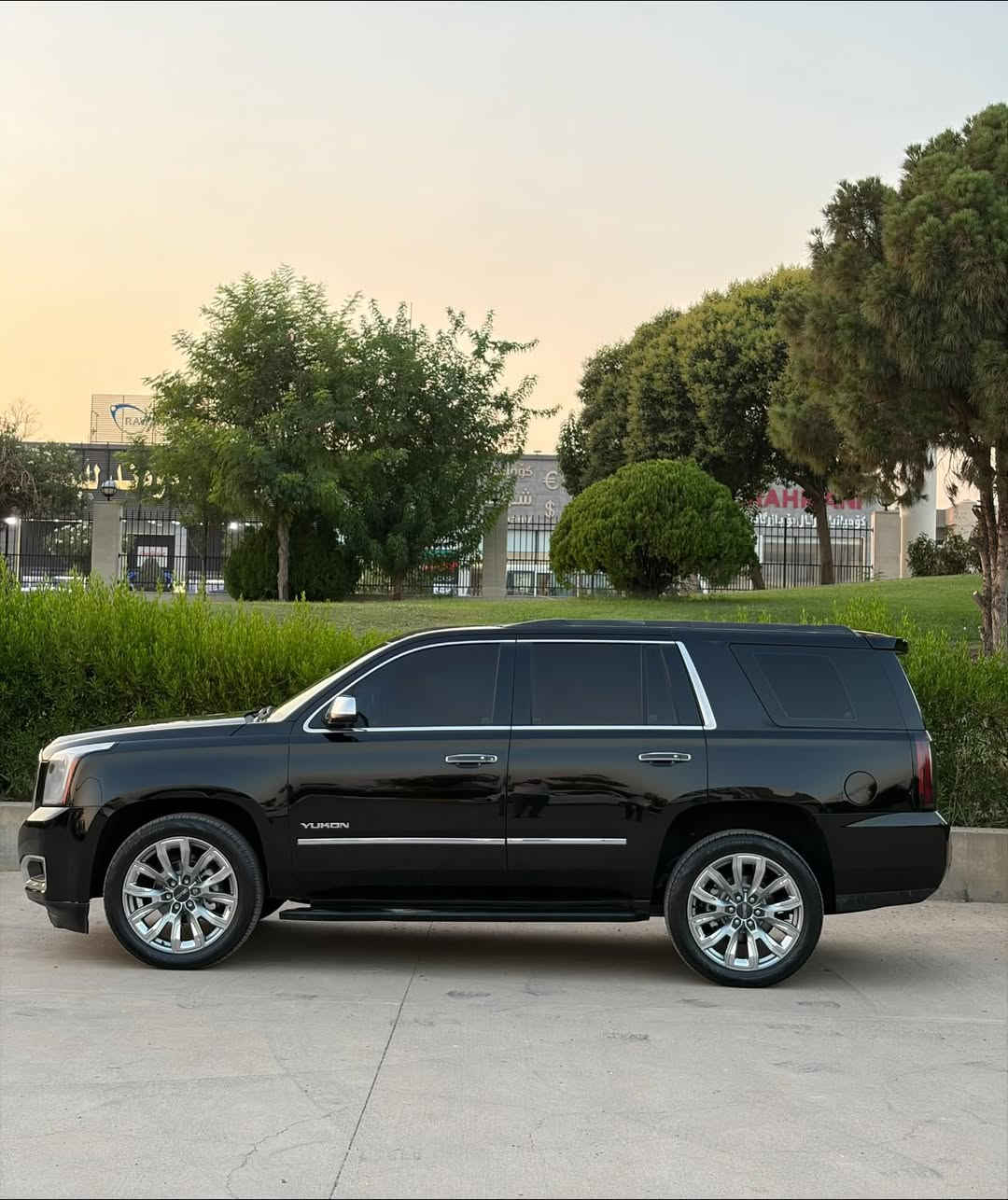 جمسي يوكن SLT خليجي وكالة المنصور 2015 🔴انسب سعر بالسوك 298$
فور ويل 4X4
محرك 5.3 المرغوب
بصمة تشغيل عن بعد
مقاعد جلد
سكليتر كهرباء تحكم دوسة رجل
ويل كب 22
داتا شوو تنبيه
كشن رجاج 
شاشة كبيرة
كامرة دوارة
7 راكب 
قاصة سرية 
تبريد مركزي
رادار
حساسات امامي وخلفي
تحديد مسار 
سستم سماعات BOSSE
نقط عمياء
لدات امامي وخلفي
مراية كهرباء شفط
 اشاير مراية
لايتات زنون وكشاف زنون
انظمة قيادة ومنحدرات
باقي مواصفات اليوكن معرفة
مكفولة كفالة عامة
ماشية 90 الف حقيقي بالشرط
رقم وهزة وسنوية كلها جديد باسمي
سعر : 298$ وماكو هيج سعر بكل السوك 
*********** / اربيل
