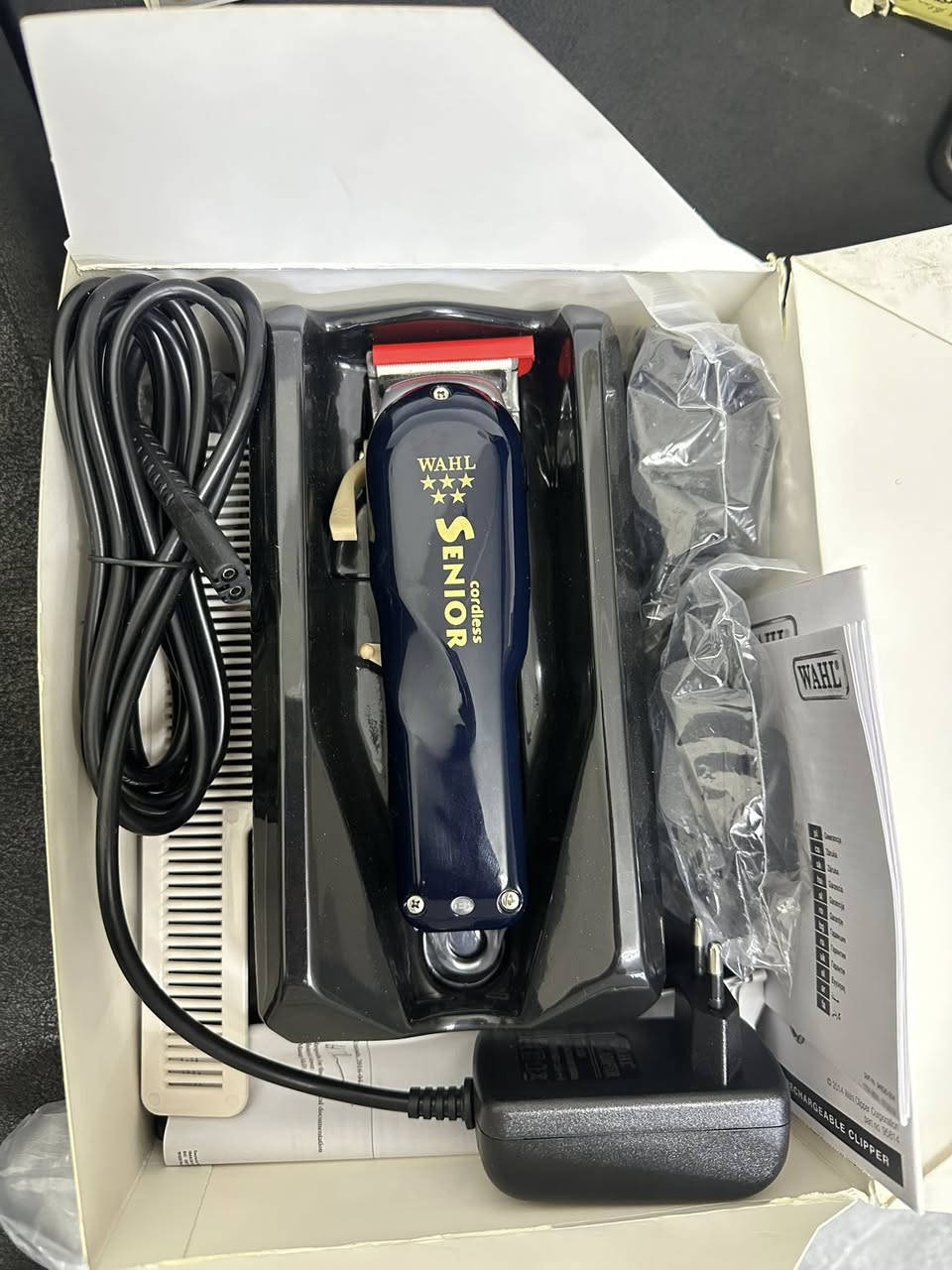 مكينه ول سنيور هنكاري جديد ممستغدم
كامل الملحقات مابي اي نقص للبيع الي يريد يراسلني ماسنجر 
او عل رقم
***********
