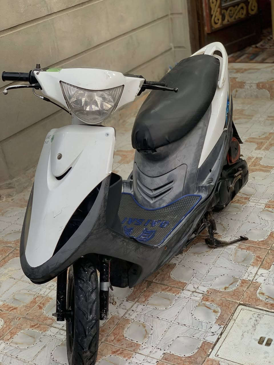 السلام عليكم 
دراجة ماكس عدلة للبيع مكينة بلادي مكفولة كهربائيات كلها شغالة دراجة نگرة سلف دراجةخير من الله
الخاص موجود و هذا رقمي
***********
المكان:حلة نادر الاولى
