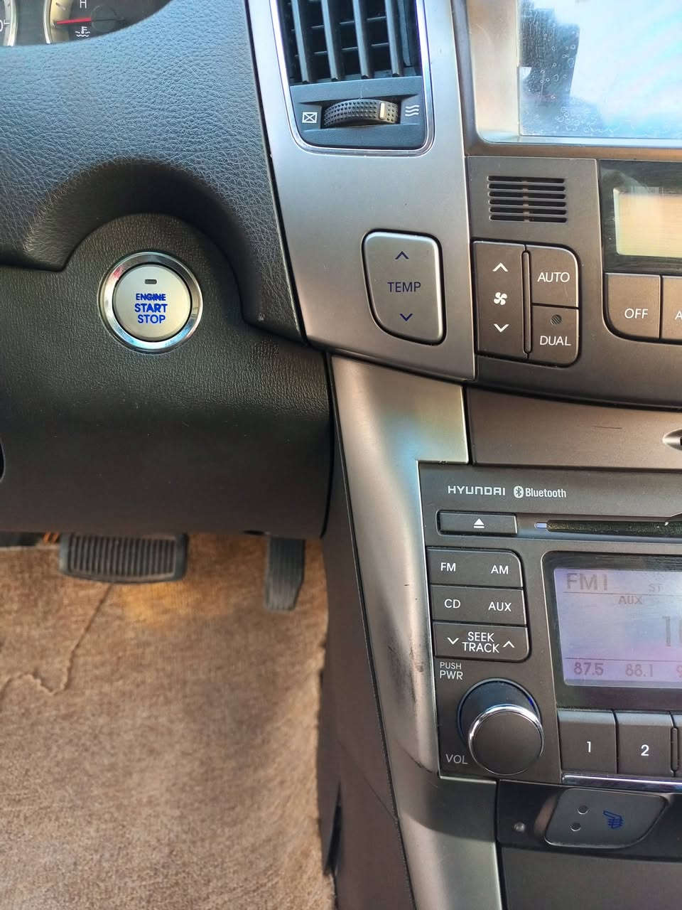 مديل 9 فووول بصمة
دخول جديد كارتون كص جنطة
بصمة 
كشنات جلد 
اشاير بلمري 
كشنات كهربائية 
تحكمات 
تبريد ثلج بلاد 
وهواي مواصفات مكانهة بصرة شط العرب سعر 53 
هاتف ***********
