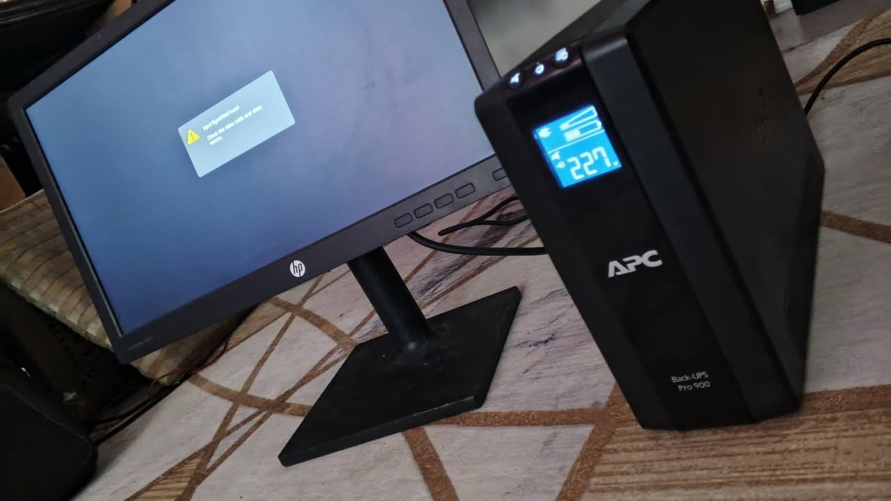 السلام عليكم 🌹
Ups من شركة apc
Offline SMART 900va
زمن تحويل صفري ما يفصل ابد من تطفه الكهرباء عندك
يشغلك حاسبة بلي اكبوكس شاشه بدون اي مشاكل وينطيك كهرباء مستقره
بطاريات جدد ما مستعملات من الوكاله مال apc ماخذهن
الups نضيف 💯 ما بي اي عطل ابد...
اذا المنافذ شفتهن ما تخدمك اكدر اشدلك سيار اني وتشد عليه ايشي تريد

السعر: 75 الف دينار 🔒 قفل ما بي مجال

عنوان: بغداد السريدات الجديدة وره صيطرة الشعب 
توصيل متوفر 🚚
للحجز خاص او واتساب:
***********
