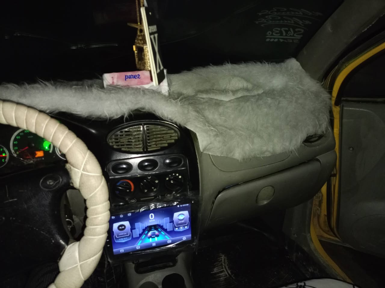 السلام عليكم..كوكو للبيع موديل 2012 رقم نينوى محرك وكير شرط..بيها طخى بل تكمه اليمين.ومصلحه.بيها كابون بانزين الأزرق يعني الاكتروني..والباقي كدام العين..عليها هيئا 780 ألف..اتريد عليه أو عليك حسب الأتفاق..السعر..24$ ..***********...***********
