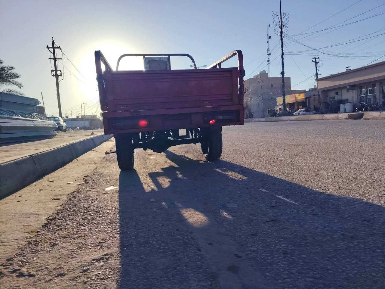 السلام عليكم ستوته للبيع مديل 2014 ارواق اصوالي ستوته تعمير جديد مكينه 18 مكينه وركبه مكفول  دبلات امامي جدد تايرات خلفي وامامي جدد سلف شغال كهربئيات شغاله نقص بس هورن فقط ستوته خير من الله السعر مليون ومية 100000/100وبيهة مجال قليل حك الجية ***********/////***********
