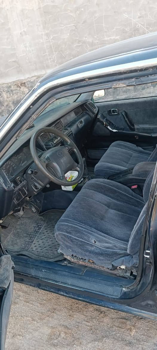 سياره ارنب ايسر البيع موديل1995 سعر 44وبيه مجال ناصريه سوق الشيوخ***********
