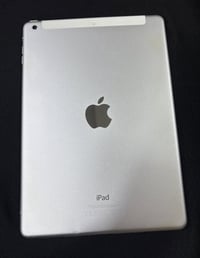 آيباد اير • ٣٢ جيجا • شاشة مكسورة