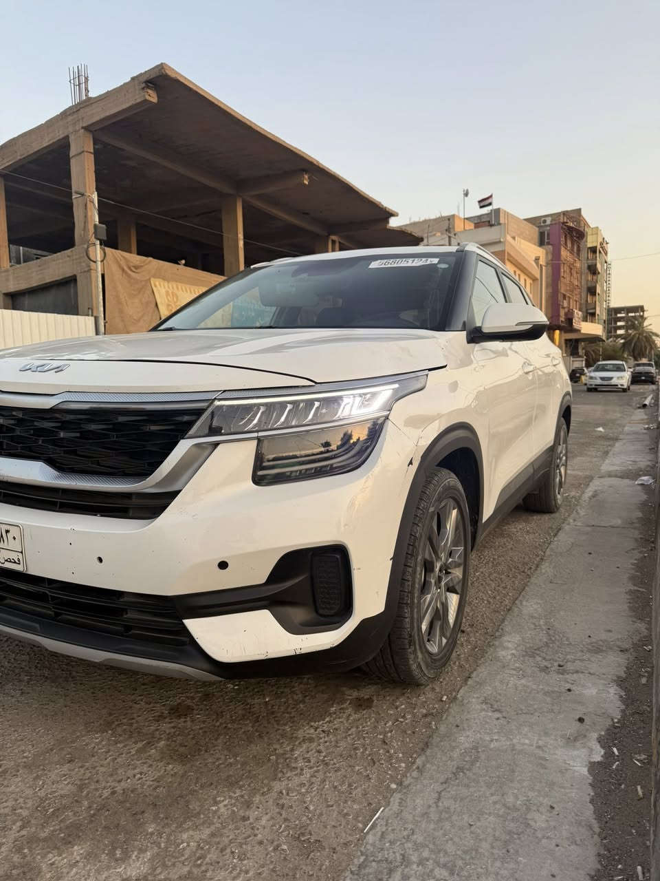 السلام عليكم 
للبيع سلتوز 23 دخول جديد بدون رقم 
ماشيه  ٤٠m
مواصفات السياره
بصمه
شاشه كبيره 
كشنات جلد 
كشنات كهرباء 
كشنات تدفئه 
تبريد قطعتين 
ويل كب كروم 
قياده ذاتيه
تحكم ستيرن 
تشغيل عن بعد 
اشاير بل مري 
رادارات 
حادث السياره دعاميه اماميه وبارد كلش بسيط بمقدمه البنيد سياره جاهزه من كلشي
سعر ١٥٥مجال بسيط جدا 
مكان السياره كربلاء لتواصل والاستفسار 
رقم الهاتف ***********
