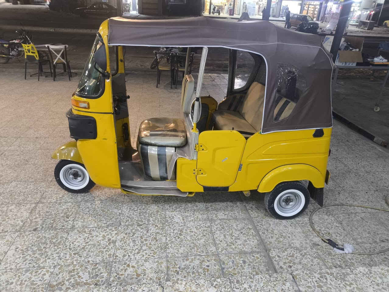 تكتك لبيع موديل 2022 شهر 10
كفاله عامه مكينه وكشرر 
السعر 8600
العنوان بغداد حي نصر 
رقم الهاتف ***********
