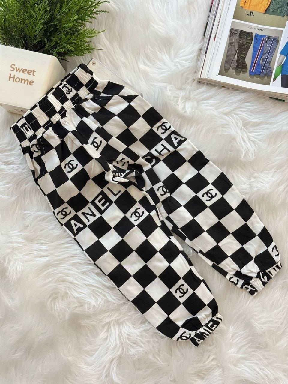 شروة بنطلون ماركات
ارخص من هيك مافي
مقاس 3/10 سنة
الكمية 1500 قطعة
السعر بس 1$ 
00905529836677


**إذا كنت صاحب هذا الإعلان وتريد حذفه لأي سبب، رجاءا أرسل رسالة إلى الدعم الفني**