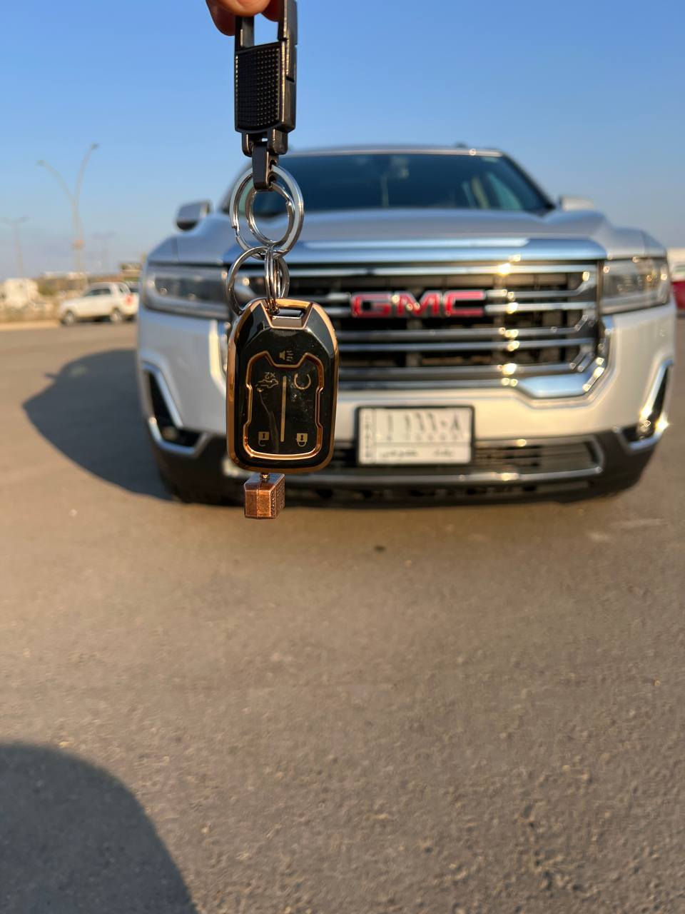 السلام عليكم
جي ام سي GMC نوع اكاديا
موديل 2020
فول مواصفات
رقم بغداد خصوصي
محرك ستة سلندر V6
ماشية 68
جنطة كهرباء قدم، قيادة ذاتية، بصمة
فئة SLE، فتحتين بانوراما، كشنات تدفئة تبريد، نقطة عمياء، كامرات خلفية أمامية + حساسات خلفية أمامية، تشغيل عن بُعد، 
حادث : جاملغ بنيد مبدل وكالة
السيارة كفالة عامة شرط الفحص
_ تحويل ثاني يوم _
السعر 225$ وبيها مجال بسيط
مكاني واسط / كوت
للاستفسار الاتصال على الرقم
***********📞
