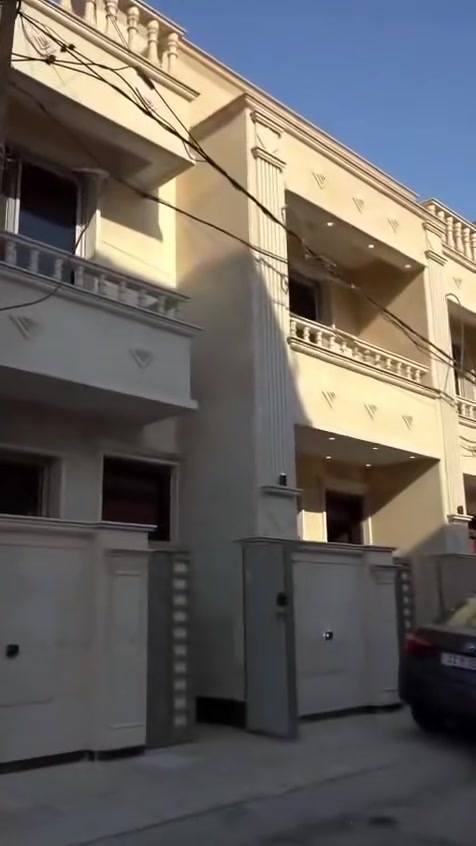 ثلاث مشتملات للبيع الدورة حي المعلمين
***********
