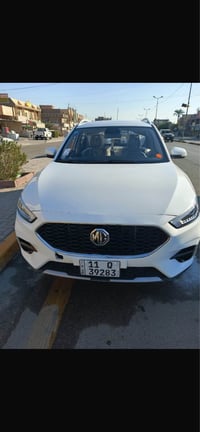 السياره بعده جديده باتري الشركه وسبيره منازل مواصفاته شاشه كاربلي بصمه...