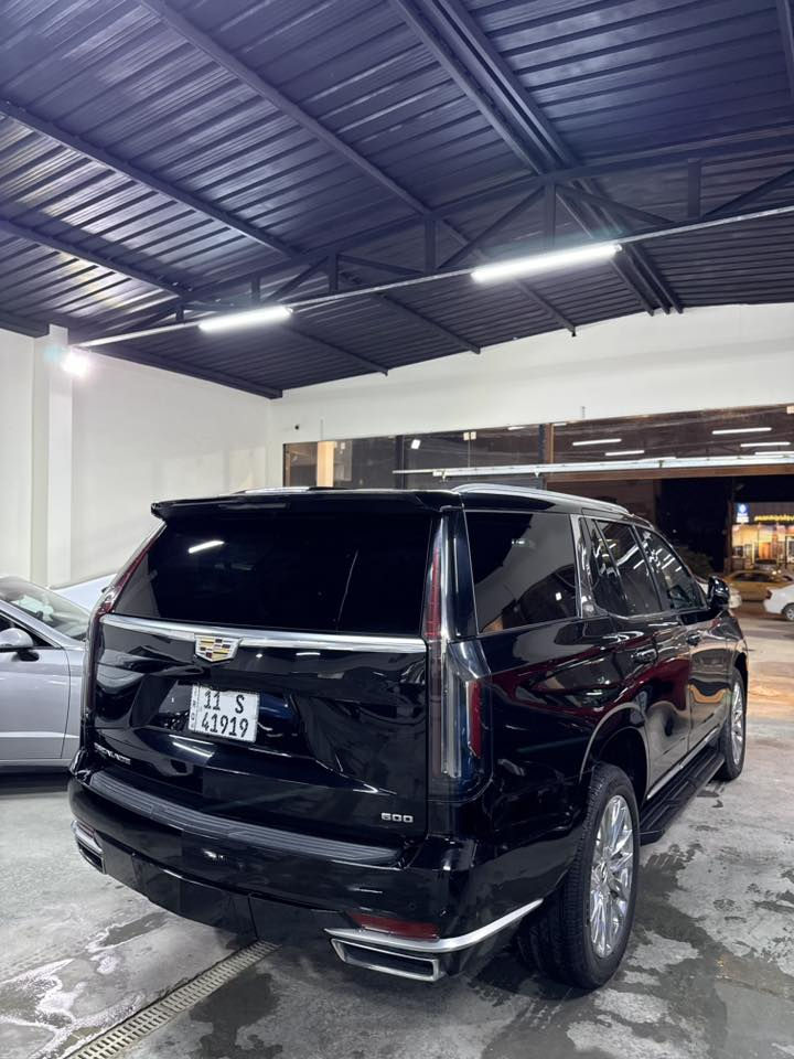متوفر داخل صالة عرض شركة ( نجوم السواحل ) ✅
2023 CADILLAC ESCALADE, PREMIUM LUXURY

حادث السياره موضح بالمنشور ( تبديل جاملغ + صبغ بسيط بالبنيد ) 
بدون أيرباك 📍 + بدون دواخل 
1-بصمه تشغيل+ تشغيل عن بعد + بصمه ابواب 
2-رادرات 360
3-كامرات 360
4-سلايد رؤف ( بانورما ) 
5-مقاعد أمامي تتدفئه + تبريد
6-جنطه شفط 
7-ويل كب كروم
8-كشنات vip منفصل 
9-اناره داخل متغير 
10-تحكم بل فور ويل
11-داخل اوف وايت 
12-سماعات نظام AKG  
13- 
14- كاميرا أمامي+ كاميرا خلفي 
15- داتا شو 
16- ستيرن RPM
معروضه 635 $ بيه مجال 
 للأستفسار زورونا الى موقع الشركة 
#بابل_حي_الطياره_قرب_شركة_آساسيل 
او الأتصال ع الأرقام التاليه 👇👇
*********** / علي الجبوري 
*********** / محمد الحميري
