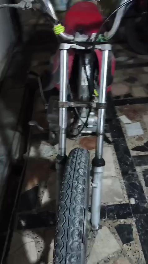 سلام عليكم خمسه كير للبيع كلك رايده ب200 وبيه مجال بسيط رقمي ***********
