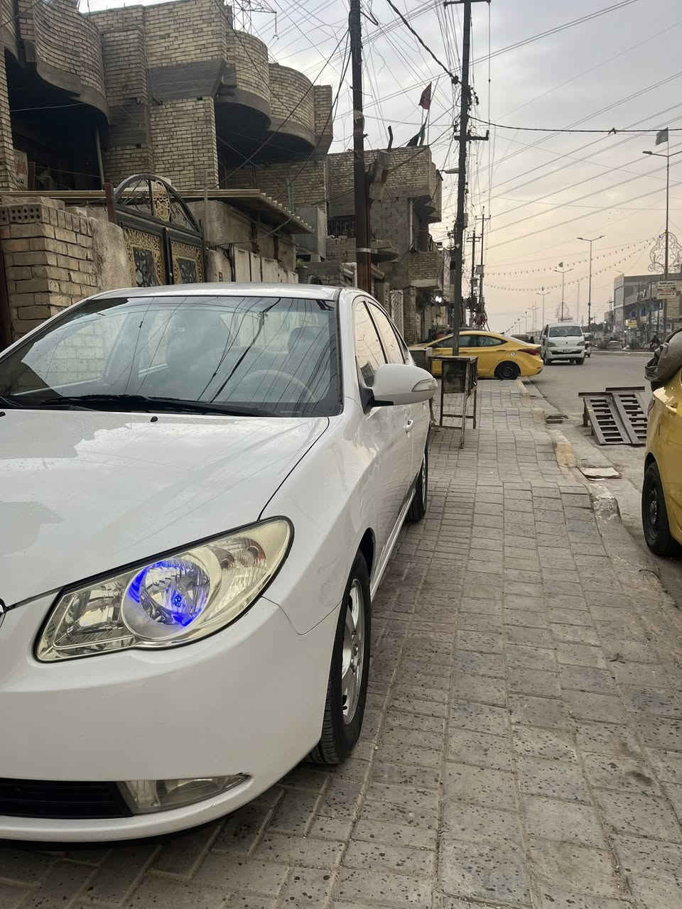 السلام عليكم النترا 2011 
محرك 2000 رقم بغداد مشروع وطني بسمي 
سنوية جديدة رقم جديد السعر 125 وبيها مجال 
مكاني بغداد مدينة الصدر للاستفسار ***********
