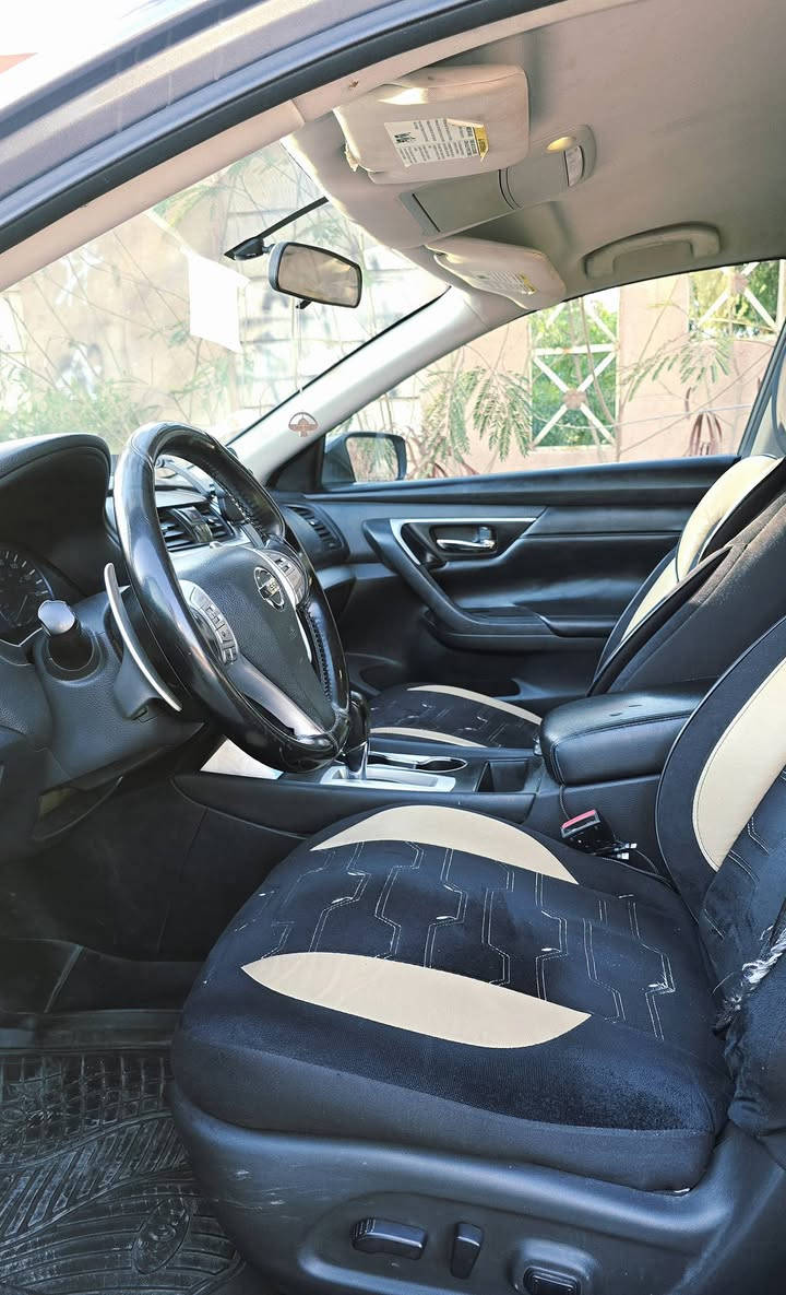 nissan altema 2017 sr
شاشە گەورە
گێر شەفت
بلاجیکتۆر
سەیارەکە 5 پارچەی بۆیاخە
پێش و پشتی کەپسە ئێرباگی نەتەقیوە
سەنەوی و هەزەی هەمووی نوێیە
چوار تایەیی تازە بۆ بەستراوە
هایدرولیکی گێری و مەکینەی گۆڕاوە
کامل ژێری توند کراوەتەوە
سعری 114
ژمارە موبایل
***********
***********
