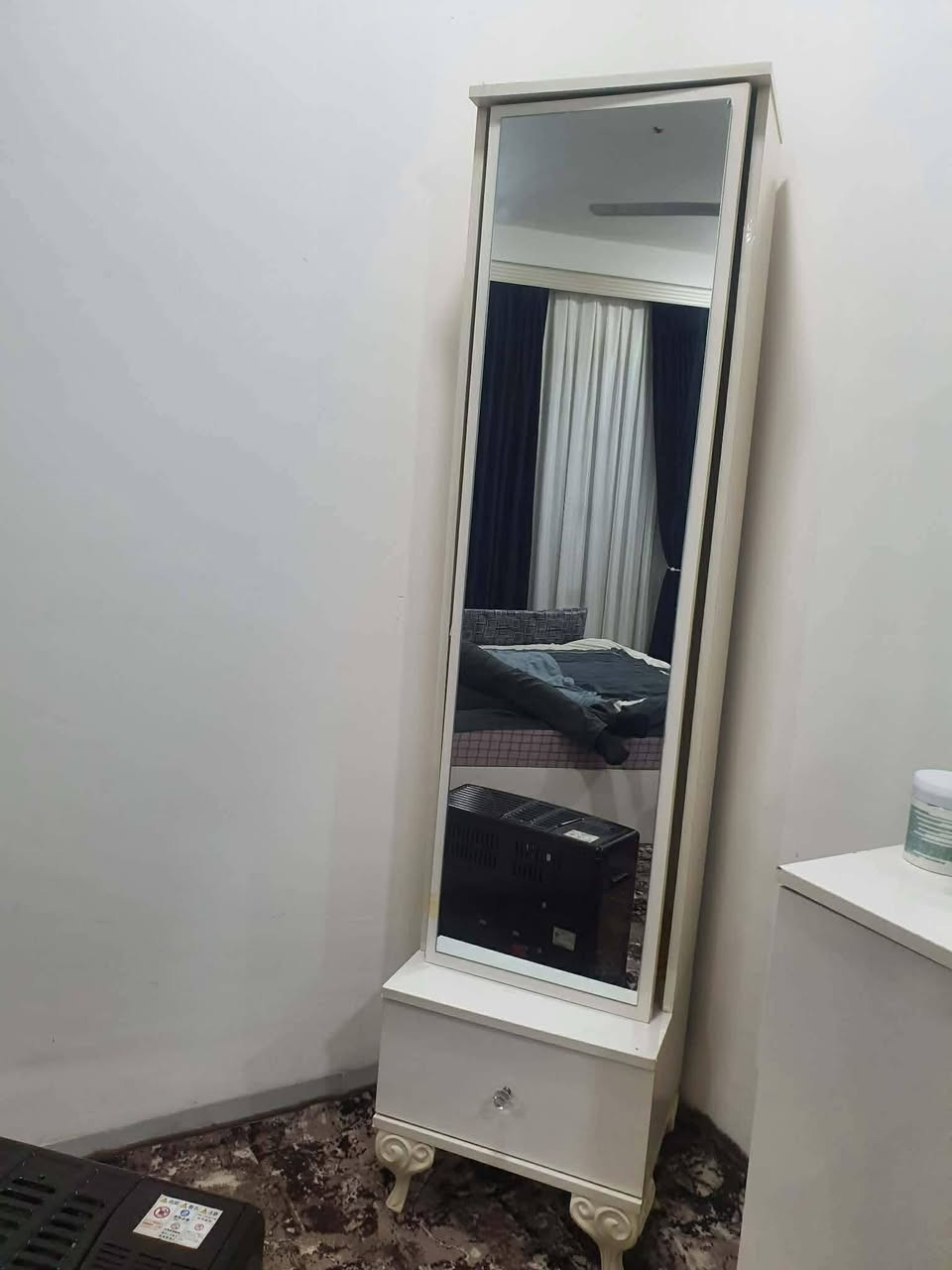 ***********
ام علي اسعار وتفاصيل وعنوان على هاي رقم
و الي تاخذ الغرض امانه بركبتو ليوم دين اذا ما يرجع يراسلني يكلي اخذتو
