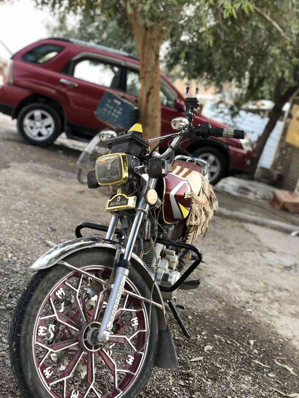 السلام عليكم للبيع دراجه سيفان 24   دراجه كلش حلوه
شلعه معدل دراجة تخبل مابيها اي نقص  كامله مكمله اوراق اصوليه محرك ما مفتوح شاشه شغالة+ عقل رياضي+صلنصه رياضي السعر 700وبيهه مجال قليل عنوان شهربان جسر مهاروت 
الاتصال ***********
