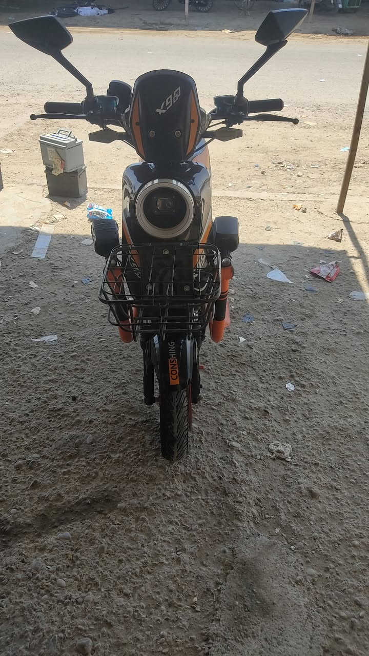 باسكيل X900للبيع بطاريات بلادي دبل گبار فول نضاف كما موضح بالصورة أي نقص مابي تجي تشغل وتطلع گبل 
...
...
السعر 450الف وبي مجال للشراي 
للتواصل والاستفسار الاتصال على الرقم التالي ***********
