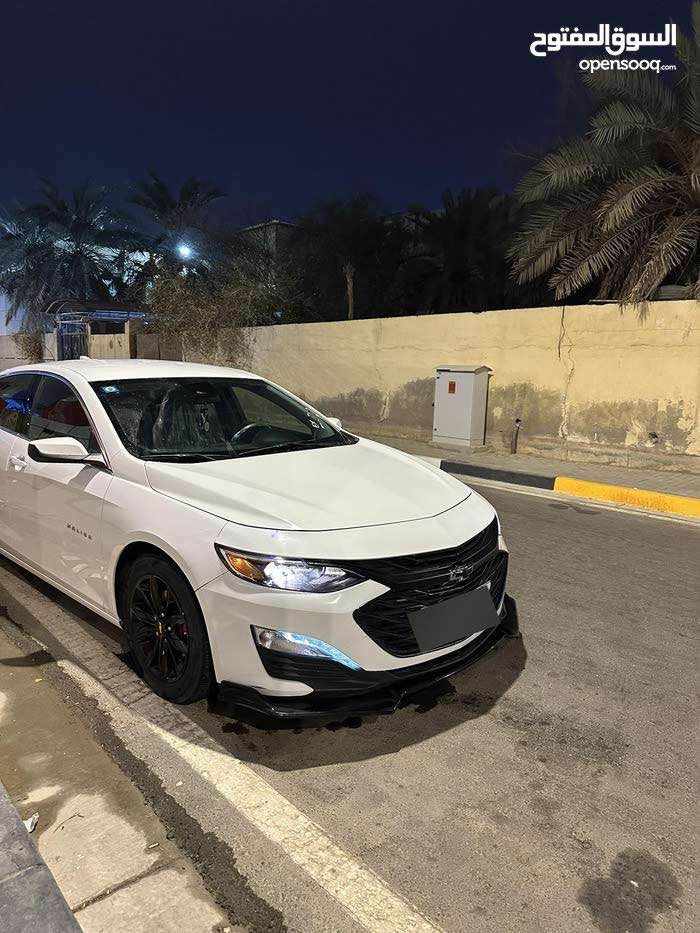 السياره بيها بنيد مبدل والدوسه طخه كلش بسيطه والباقي كلها كفاله السياره كير مكينه لغود شواصي 
مواصفات LT1 معروفه 
البصره السعر 135 وبيها مجال 
*********** البصرة, العراق
