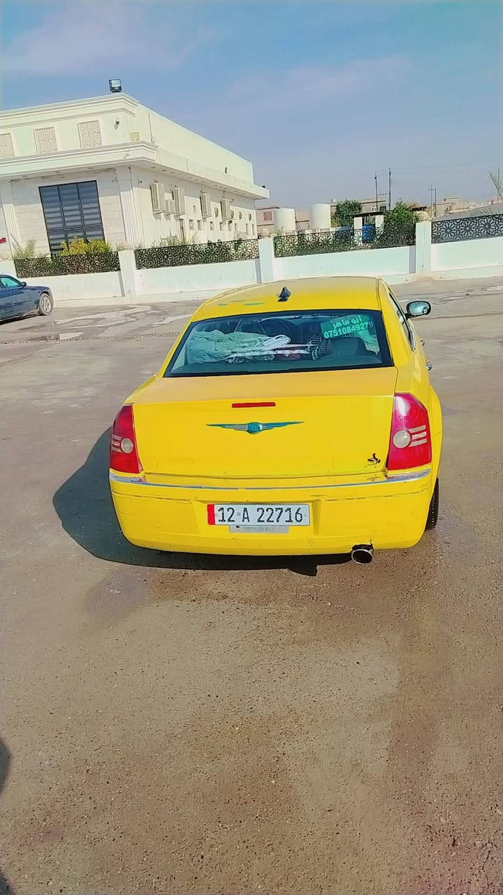 السلام عليكم ورحمة الله أوباما 2010 اصل اربع جوكات بجم هيمي مكفوله كير ومحرك واكسل ومن الكص وكهربائيات.   بيع مستعجل فقط بيع مرواس ماكو 
بيه ضربه فقط في الجاملغ الخلفي عكس السائق
والباقي جاهز من كلشي رقم وانكليزي نينوى
السعر 100 ورقه وبيه مجال بسيط رقم الهاتف ***********
*********** متواجد في بغداد التاجي
