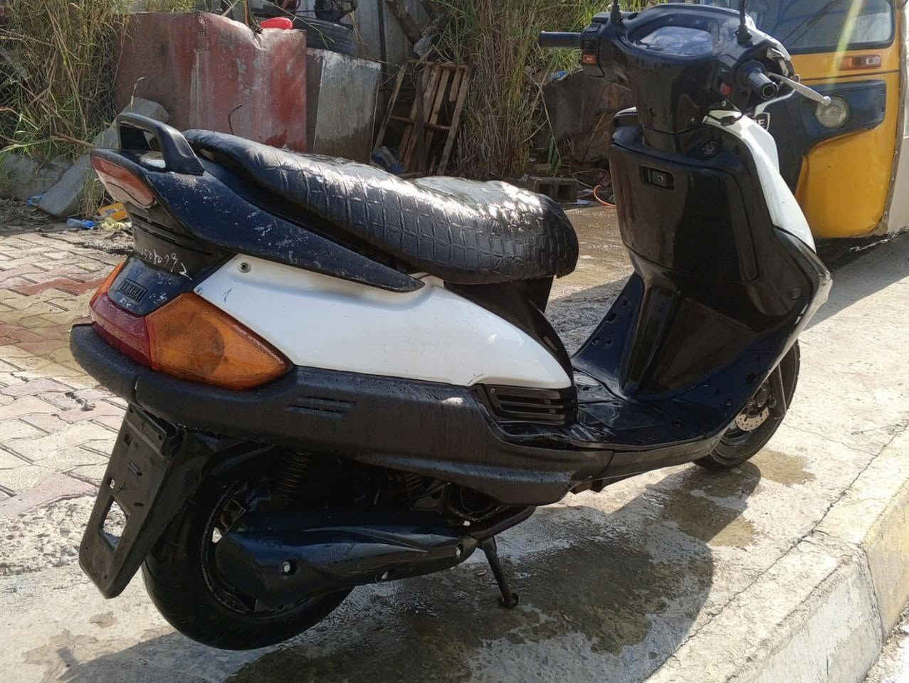 دراجه يوماها فراشه دراجه كامله مكمله تشغيل سلف وهندر نضافه 75٪ السعر 275 الف
رقم الهاتف ***********
العنوان ديالى بعقوبه
