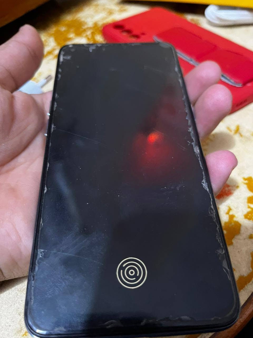 سلام عليكم اخوان 
تلفون realme Q3 pro ذاكره 128 جهاز نضيف ويا 3 كفرات + كارتون وشاحنه ومنضف وكامل معدلته والكسورات هذني بل الزكه مرتب وكامل ملحقاته سعره 150 مكاني ناصريه مركز حي المتنزه يم الاقسام الداخليه *********** توصيل موجود

