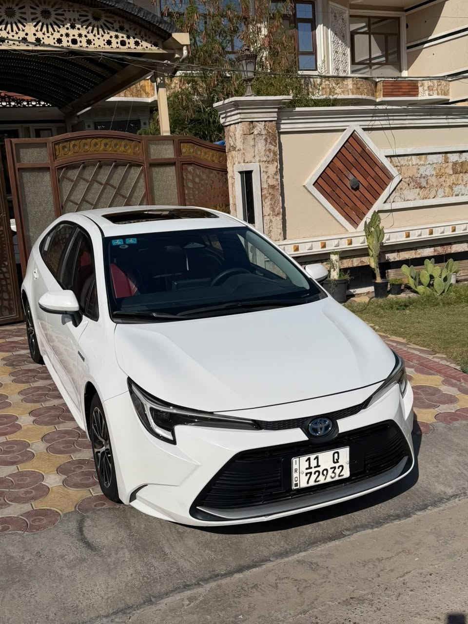 السلام عليكم
تيوتا كورلا هايبرد 2024 علامه زركه فول مواصفات داخل احمر  ماشيه 17 الف السيارة كفاله عامه ارضيه مغلفه جلد السعر 154  بغداد الغزالية ارقم ***********
