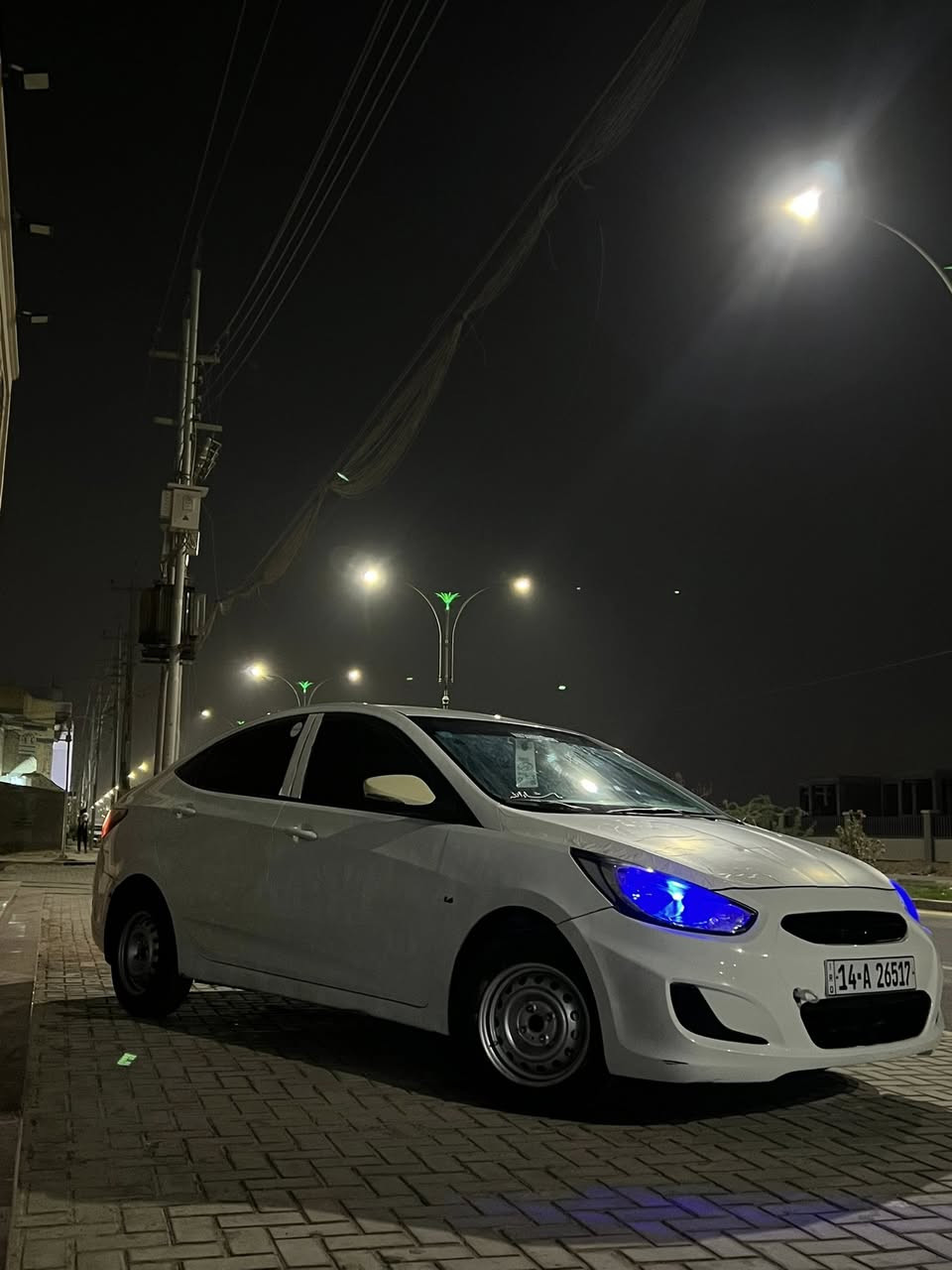 اكسنت 2013 خليجي للبيع مكينة 1.6 قطرتين دوش
نص فول كفالة كير ومكينة وتبريد حدادة 100/100 جاهزة 
بيها طخة ورشات صبغ قليله وبارد موضحات بلسونار ☝🏻 
باب السايق مبدل تفصيخ ( ابيع مصبوغ ) مع العلم هوه مامصبوغ سعر 87 وبيها مجال مكاني بصرة ***********
