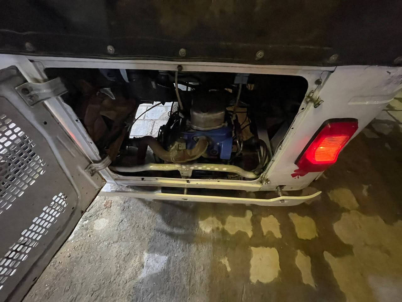 سلام عليكم تكتك ابيض 2022شهر3 رقم واسط الشوملي مكاني بغداد مكينه كفاله عامه مامفتوح برغي كهربائيات خير من الله عله وضع الشركه تكتك بها ضربه معمره جوه الايت الخلفي الايسر والباب المكينه  ملاحضه التكتك ضايعه سنويتها والووحات بعدها مطالعه والولد موجود وحاضر يطلع سنويه ويحولك السعر 7300رقم الهاتف *********** عنوان حي اور
