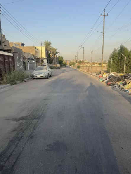 دار في حي الجهاد الطائي ٢٠٠م ٥غرف نوم واقع على تشجير وشارع ١٥موقع ممتاز يباع تقطيع او كامل
الاتصال ***********
