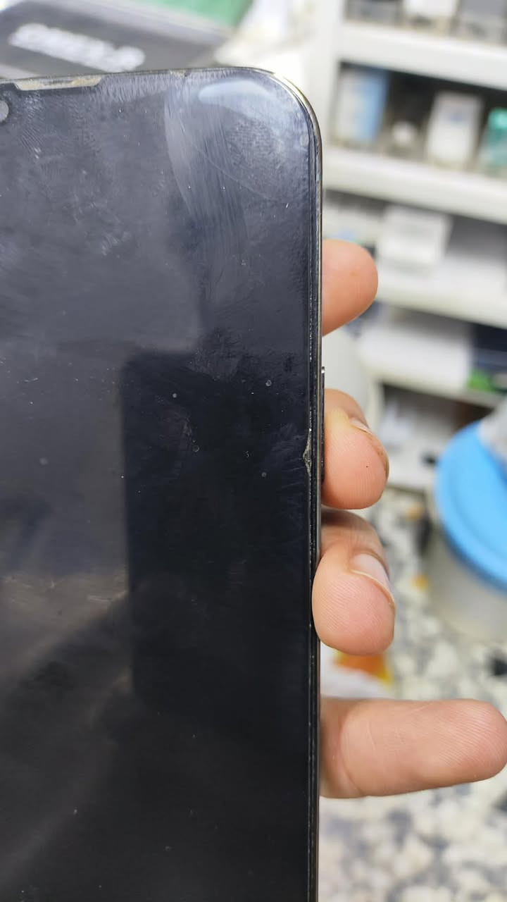 ايفون 13 برو ماكس بطاريته 88 نظافته 100 ذاكرته 256 الشراي يتصل او يجي خاص ***********
