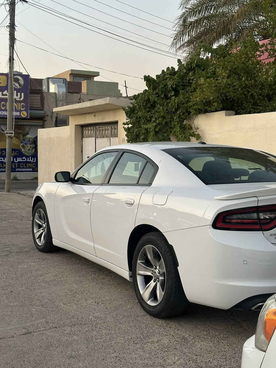 سلام عليكم جميعا جارجر موديل 19 خليجي شمالي بيها ربع جاملخ صبغ بدون فتح السياره كبس ولا برغي مفتوح استخدام شخصي مراوس مع بيكم شمالي اتوماتيك بيها قطعة وقطعتين مكاني كركوك للاتصال*********** واتساب
