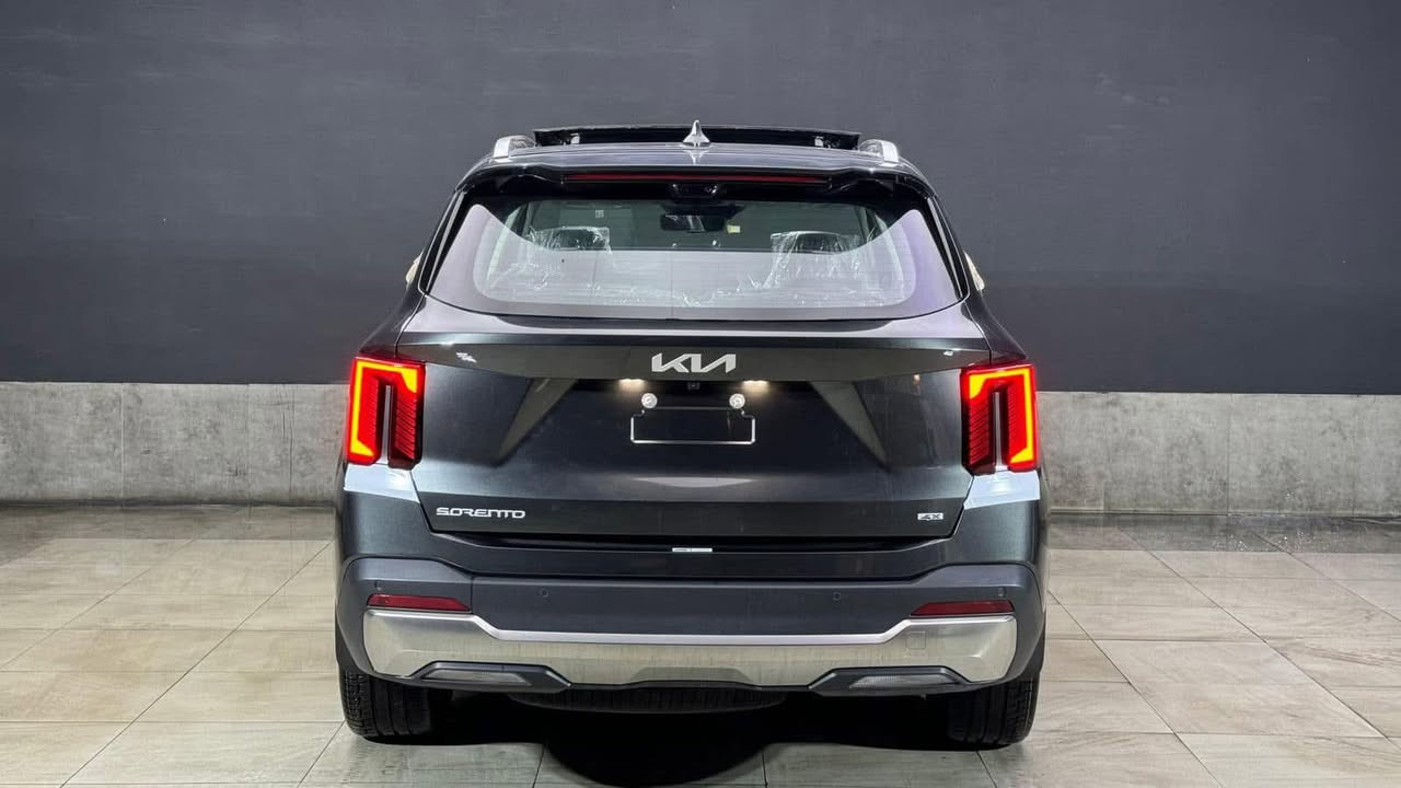 السلام عليكم
كيا سورنتو  • خليجي – موديل 2024 🚘 🚘

ماشية 9000   – مرقم بغداد - رقم مميز   – فول  مواصفات

السيارة خليجية استيراد خاص VIP

مكفولة كفالة عامة

المواصفات:

 

• محرك V6 سعة 3.5 لتر بقوة 268 حصان – عزم 331 نيوتن/متر

 

• كير أوتو 8 نمر + دفع رباعي 4WD

 

• بصمة تشغيل + تشغيل عن بعد + دخول ذكي

 

• بانوراما + داتا شو

 

• شاشة ديجيتال + شاشة وسطية Apple CarPlay

 

• 5 كاميرات 360° + كاميرا دوارة +  كامرة وسطية + حساسات أمامية وخلفية

 

• 🔥كشافات + لايت زينون اربع عدسات  + LED + بك لايت LED + اشارة لكزس 🔥

 • دوسات 

• كراسي جلد اسود  فاخر كهرباء (تدفئة + تبريد) –  كشنات ميموري تخزين مقاعد أمامية كهربائية

 • تبريد 3 مناطق منفصلة + بردات أبواب خلفية

 

• مقود جلد مع شفتات – مثبت سرعة + أوامر صوتية + Drive Mode

🔥نضام صوتي Bose + امبلي فاير ( مضخم صوت ) 🔥

 

• شحن وايرليس + مخرج طاقة + -Bluetooth / TYPE 

 

🔥نقطة عمياء + تحديد مسار طريق 

قيادة ذاتية + تحريك وترجع ريمونت 

• هاندبريك كهرباء + Auto Hold + Auto Brake🔥

‏ • ABS + مانع انزلاق + نزول منحدرات

 

• إنارة داخلية LED محيطية متغيرة 

 

• 7 مقاعد – ISOFIX – حاملة أكواب – تطعيم داخلي ألمنيوم

 

• ويل حجم 20 إنج – 4 دسك – حساسات ضغط الإطارات

 

• مرايا جانبية كهرباء مع إشارة + قابلة للطي – ماسحة خلفية

اخوان السياره استيراد خاص مواصفات خاصه تختلف عن الموجود بالسوك 

📞 *********** اتصل او واتساب تدلل غير متواجد عل الفيس
