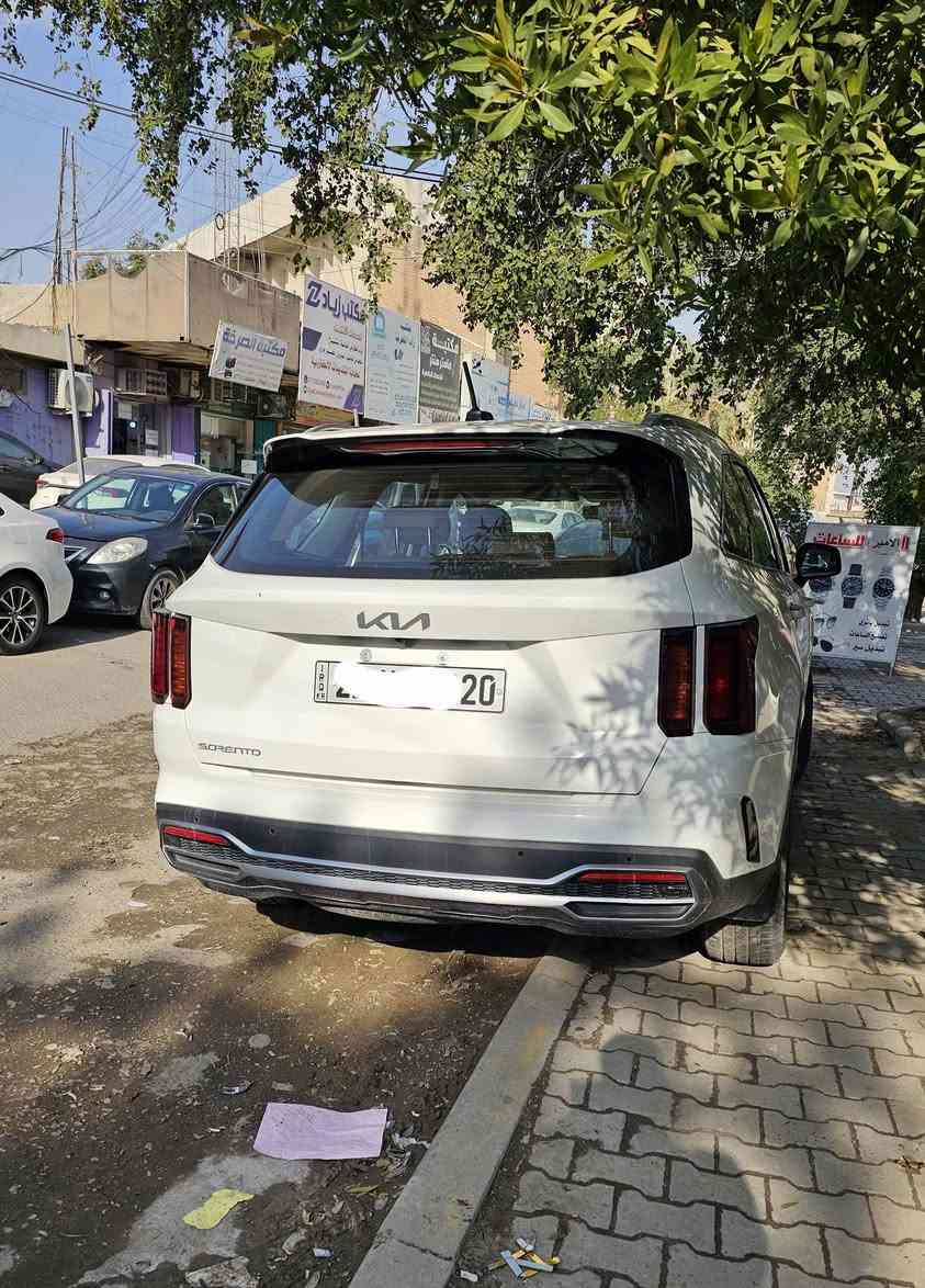 سلام عليكم ...
سورنتو للبيع بدون مراوس 2023 باسمي تحويل ثاني يوم 
ماشية 39800 كم حقيقي 
رقم اربيل الجديد سنوية لل 2027 
5 راكب 
محرك 2500 MPI 
بصمة + باقي المواصفات الاعتيادية 
كير 6 سرعات 
حساسات امامية وخلفية 
3 وضعيات قيادة 
كاميرا اصلية بلاد
مانع انزلاق 
نزول منحدرات 
كراسي مغلفة جلد 
ارضية مغلفة جلد نوعية ممتازة 
مكفولة ماعدا فطر جامة امامية 
السعر 25700 $ وبيها مجال 
للاستفسار  ***********
