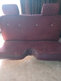 كشن خلفي بيك اب قديم موديل ٩٠ نظيف مدوشم جديد السعر ١٢٥ الف للشراي الأ...