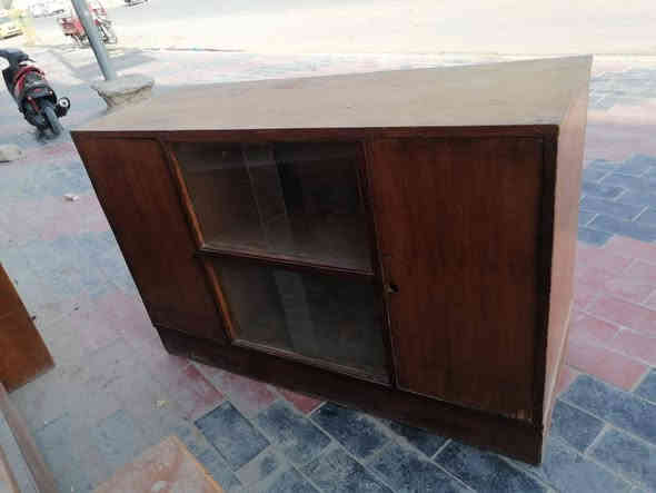 السلام عليكم 
نجارة علي 
عندك اخشاب قديم نجدده الك 
عندك اخشاب قديم للبيع نشتري منك 
بوفيات كناتير 

نشتغل جديد. ومستعمل 
مكان كربلا ***********
