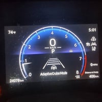 للبيع بسعر مناسب جدا كورلا ٢٤ امريكي بنزين فقط فئة XSE ماشية 14 mi فقط...