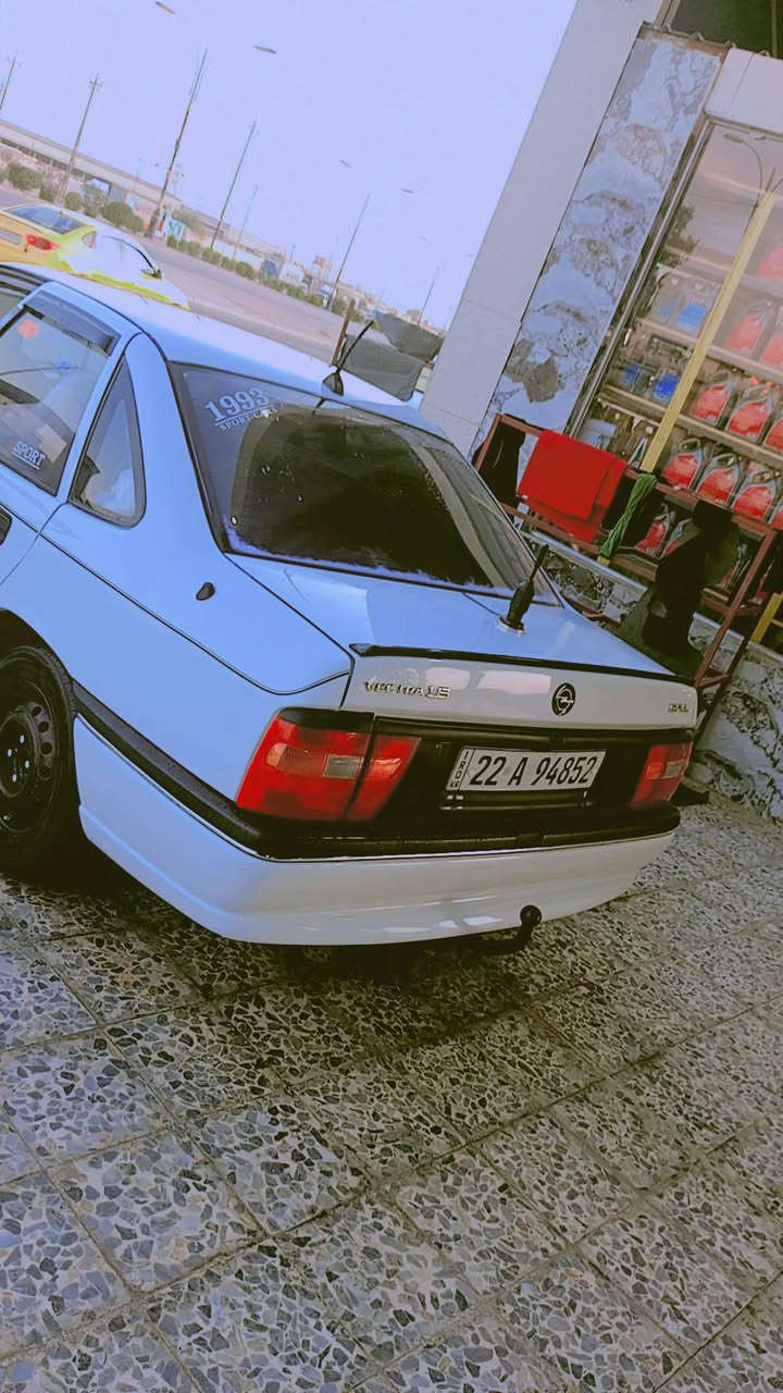 السلام عليكم سياره للبيع فيكترا 93 نظافه 100% السياره حجم18وكير توماتيك السعر 50 بس الشراي ينتصل ***********
