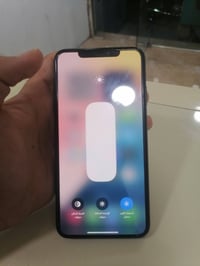 آيفون XS ماكس • ٢٥٦ • بطارية ٨٠٪