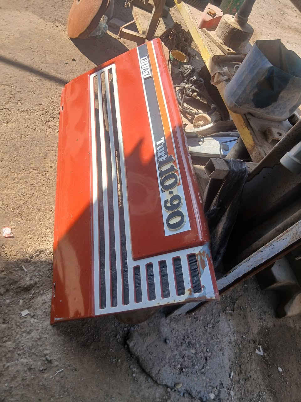 للبيع فيات 110 منفيست دخول جديد وضع شركة
فول مواصفات
السعر 31 مليون وبي مجال
المكان واسط/قضاء الحي
***********
