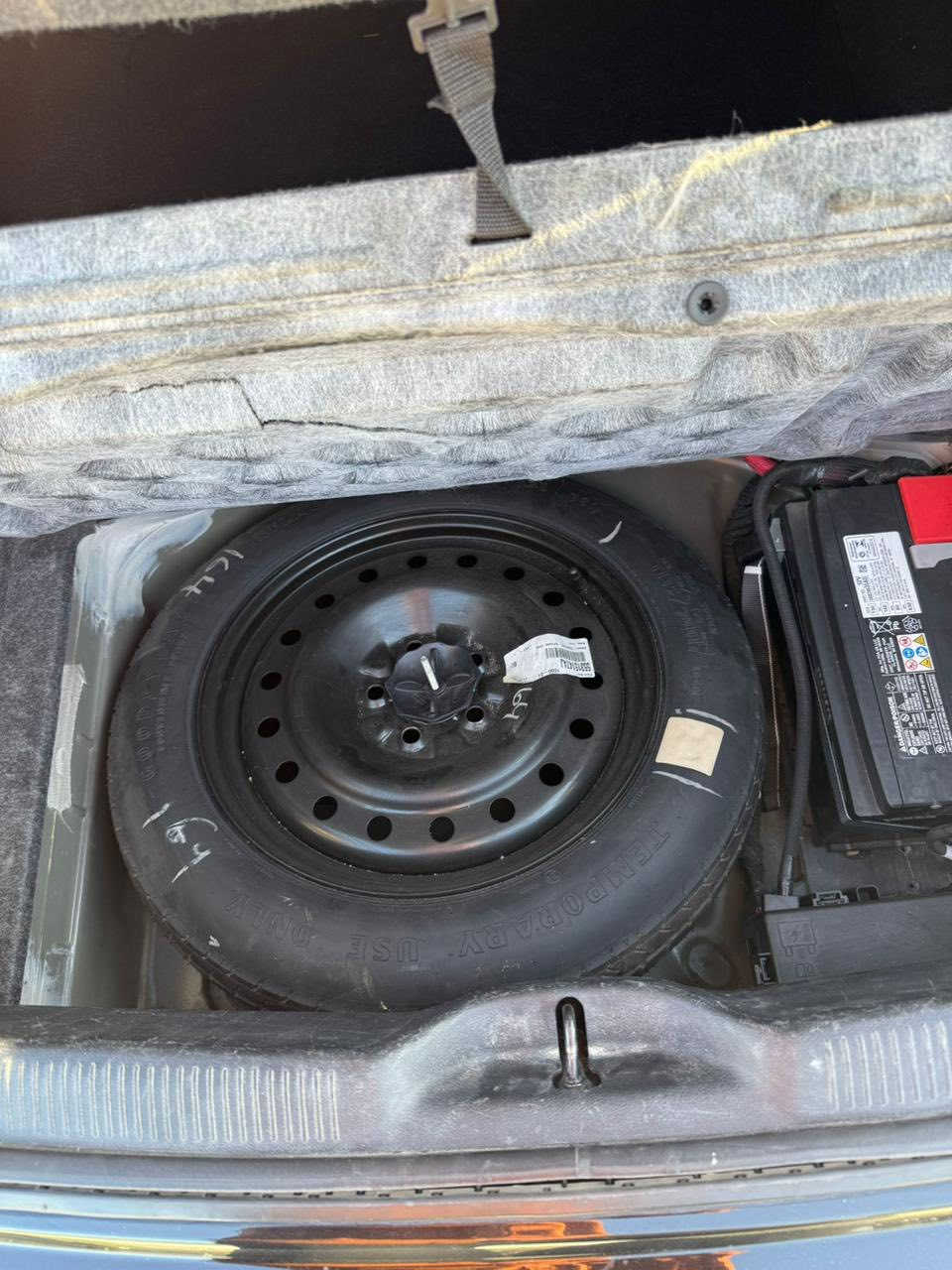 جارجر 2022 sxt بلاص
فول حادث 
جاملغ وبنيد بدون دواخل 
ماشيه 50 
فتحه كشنات جلد خزن ميموري 
كشن حار بارد 
حساس خلفي كار بلي للاستفسار 
عنوان بصره 
***********
