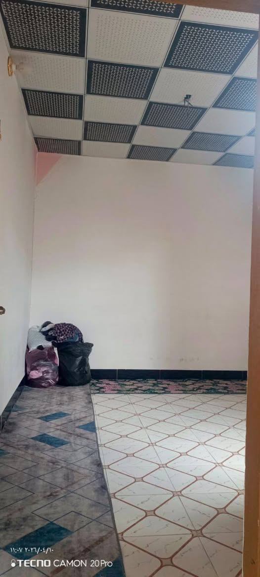 🏡 بيت 140 متر ب 44 وبيه مجال   

طابو زراعي + إقرار محكمه
مشمول بلتطويب ومرقم من المختار

🏗️ البناء: طابوق | الأساس والسقف:ةغ كونكريت

🔹 مواصفات البيت:
✅ غرفتين نوم 🛏️
✅ صالة 🛋️
✅ صحيات 🚽
✅ مطبخ 🍽️
✅أستقبال ✨

🔹 الخدمات المتوفرة:
💧 ماء | ⚡ كهرباء | 🚗 شوارع مبلطة | 🏫 مدارس قريبة

📍 الموقع: النجف –شارع الصب – مقابل قرية الغدير / عمود 276 
📜 الملكية: طابو زراعي

📞 للتواصل: ‏  ‏

أتصال ***********
 واتساب ***********

