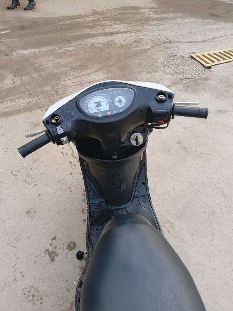 السلام عليكم
دراجه اكزز نوزل
مكينه رمبه ممفتوح بيهه برغي شرط 
دهن موتل أصلي 
كفرات ودشبول مبدل تايواني 
دراجه جديده بمعنى الكلمة نكره سلف كل وكت 
تراي وين ميعجبك شرط ١٢٠ تمشي بالتراي 
دراجه صار ٧ أشهر نازله رمبه 
بس بدلت كفرات 
السعر ٨٥٠ ألف وبي مجال حك جيه 
للاستفسار 
***********
***********
***********
*********** بغداد, العراق
