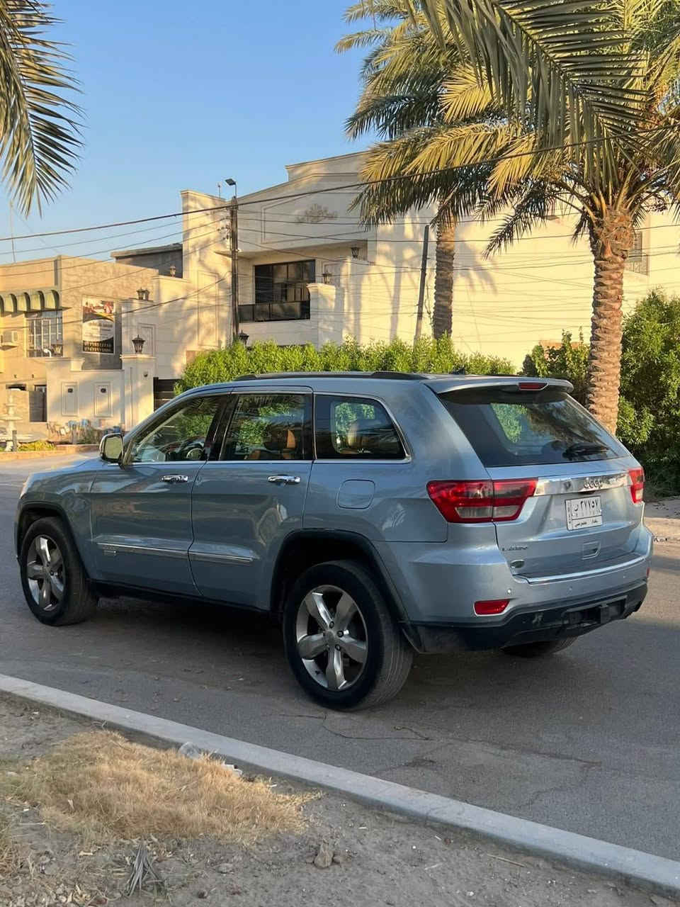 سلام عليكم جيب موديل 13 وارد امريكي بيه 3 قطع رقم بغداد بسمي مكينه 3600 مواصفات ال اوفر لاند معروفه 3 قطع تبريد سياره بصمه او بصمت ابواب لايت زنون رادار كشنات كهرابايه كول المواصفات بيه شراي بي خير او يدلل ***********
